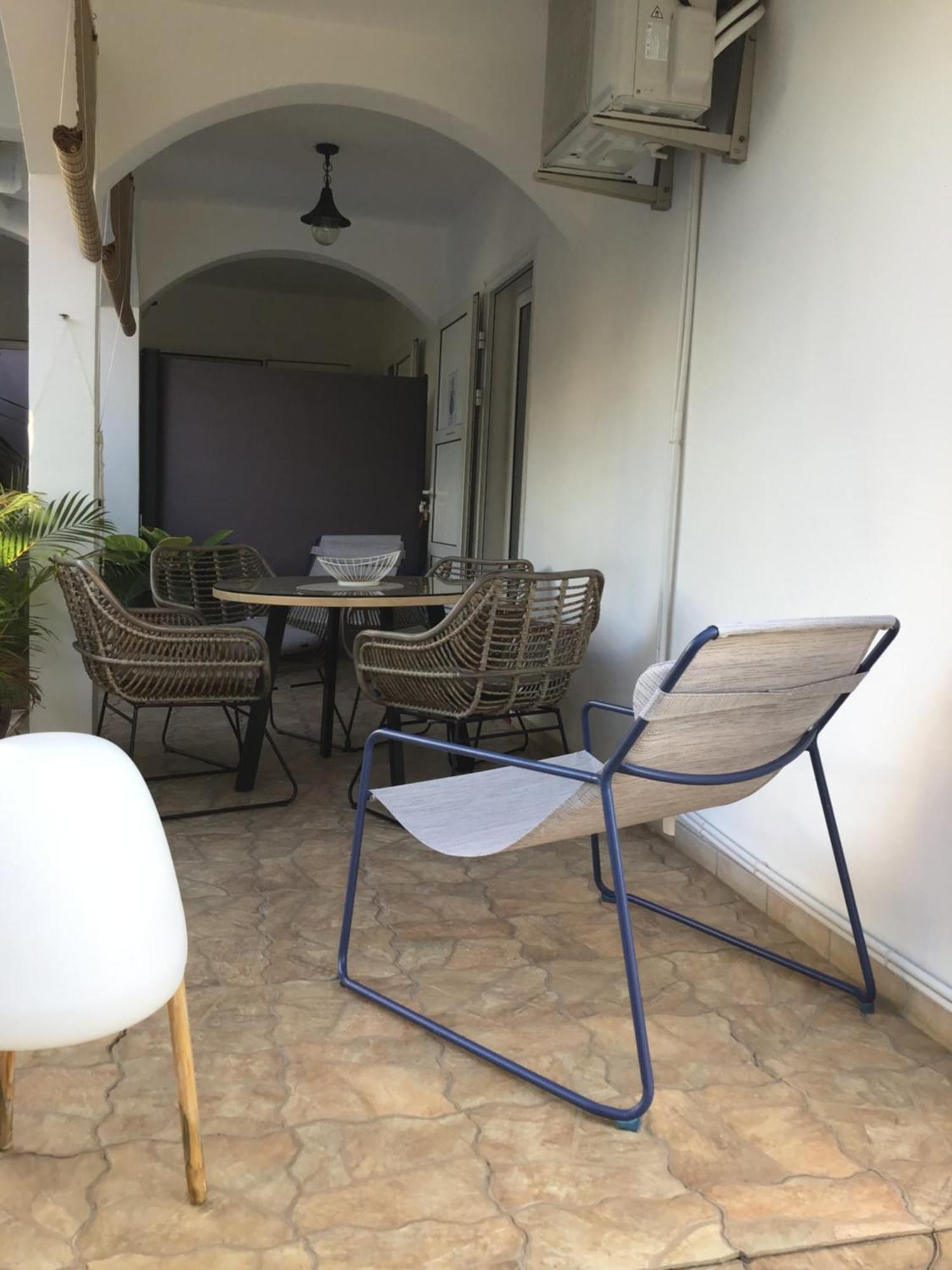 Studio Cosy Avec Piscine Dans Une Villa Saint-Denis Exterior foto