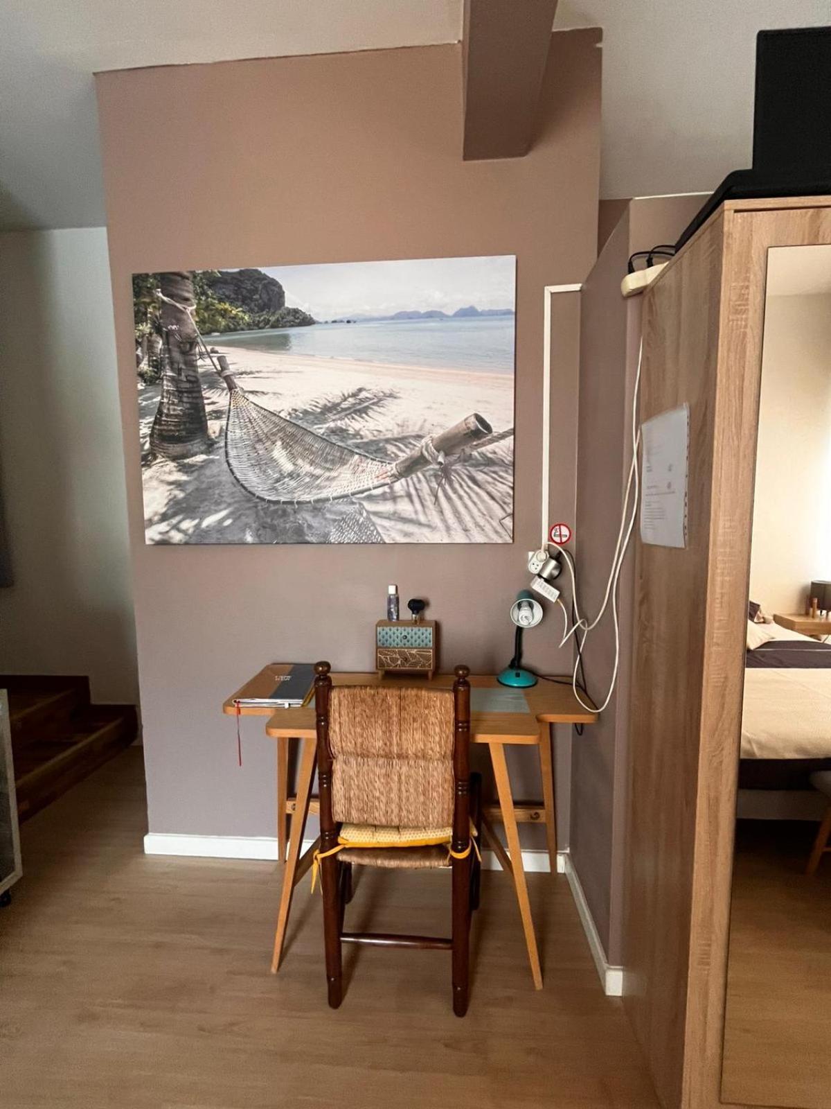 Studio Cosy Avec Piscine Dans Une Villa Saint-Denis Exterior foto